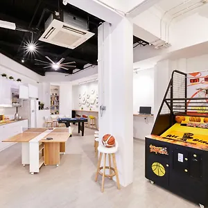 Hostel Beat. Sports